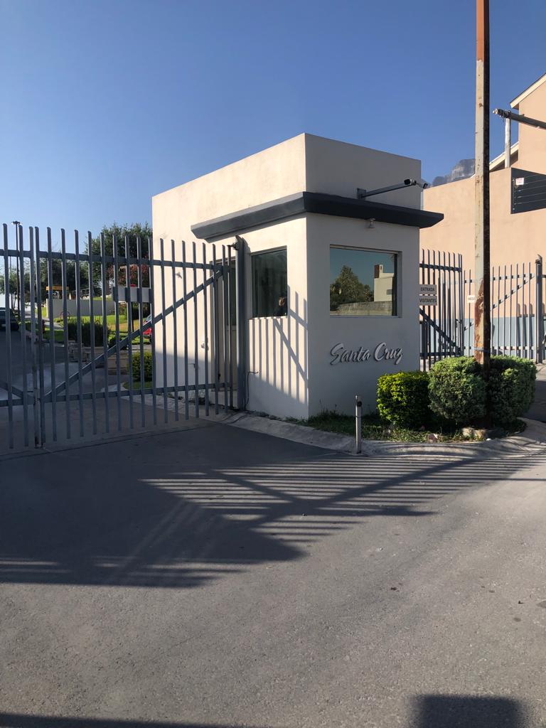 Casa Fracc. Privado Las Lomas